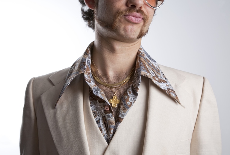 1970s job searching fashion