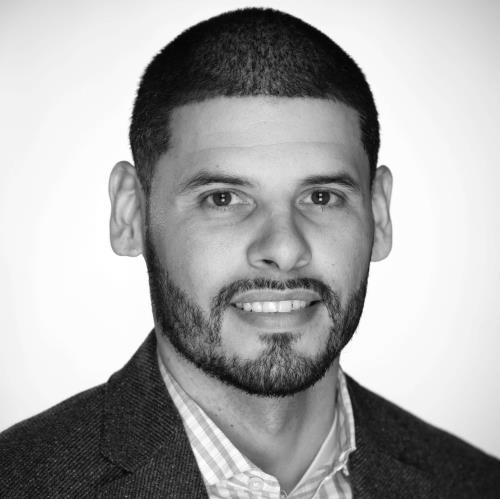 headshot for TEKsystems Travis Salazar