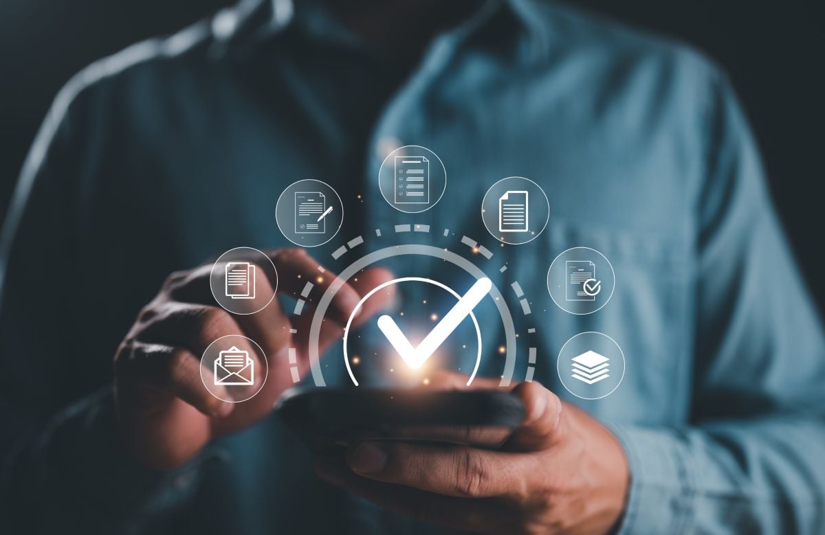 handheld digital touch hub image