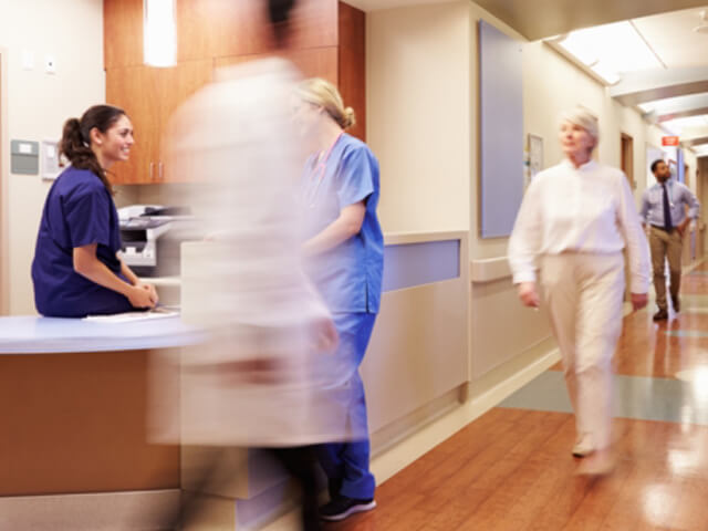 A service management office improves service delivery in a busy hospital